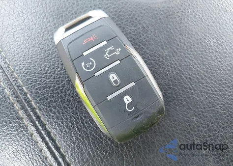 2022 Ram 1500 Laramie 4X4 6'4 Box z USA, uszkodzony, nr VIN 1C6SRFRT7NN460143